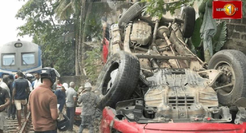 ரயிலில் மோதிய கெப் : இருவர் உயிரிழப்பு